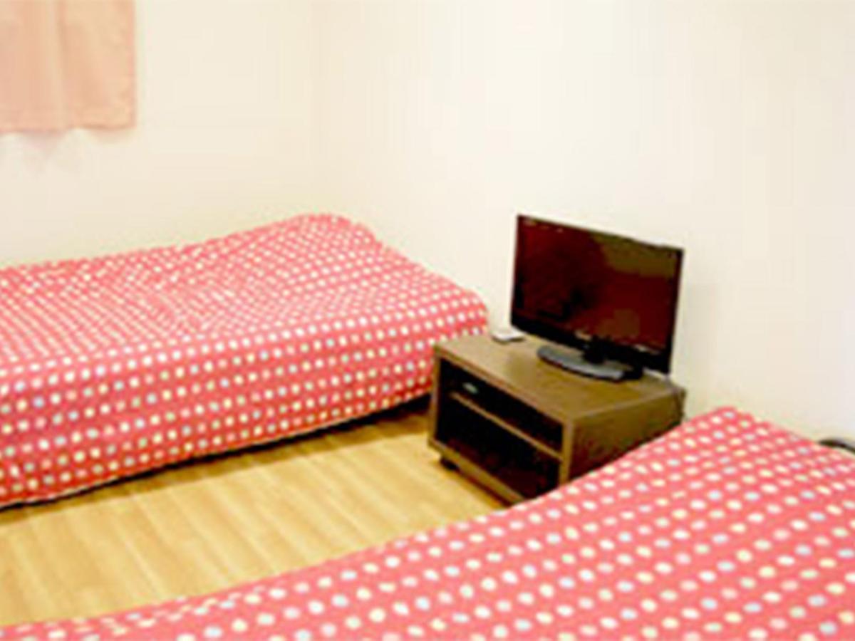 Guest House Fukutomi - Female Only Naha Kültér fotó
